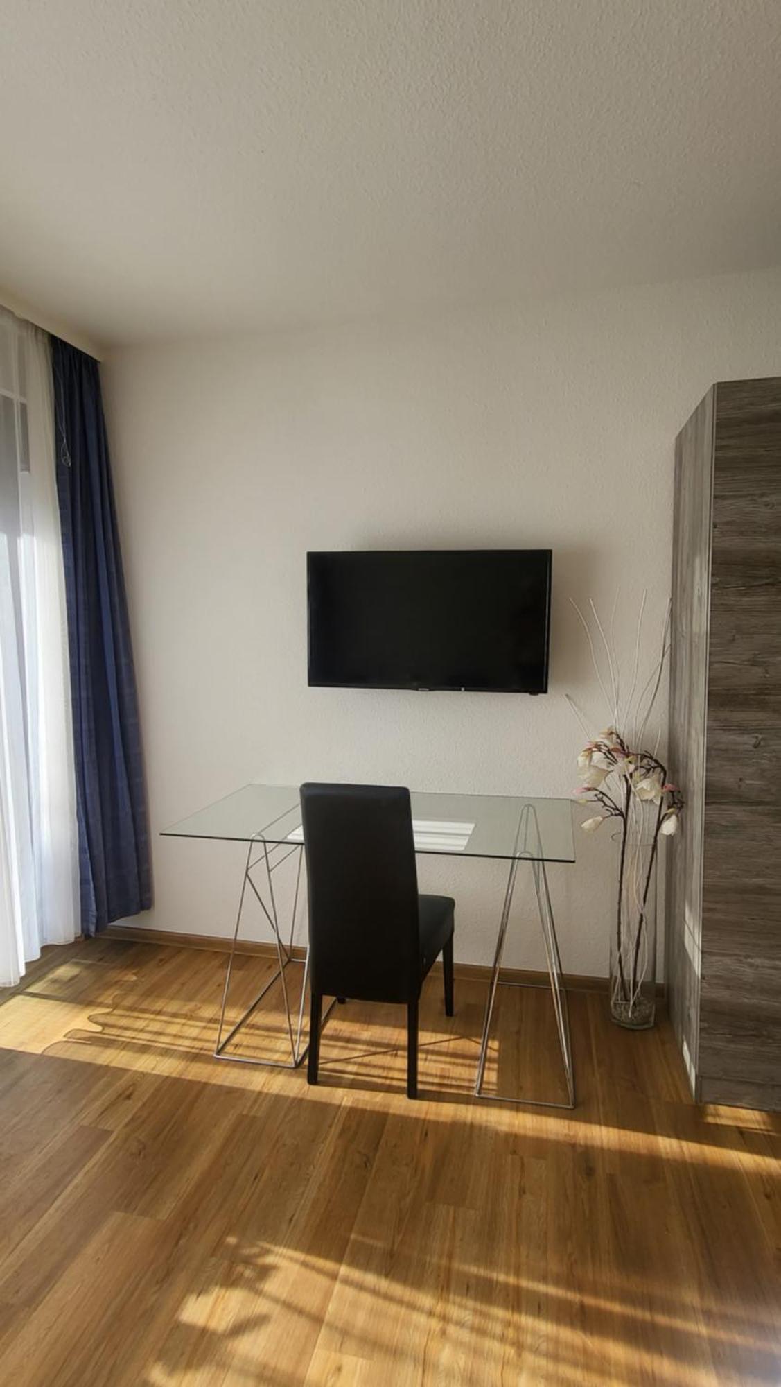 Apartment Mit Balkon Am Rhein Koblenz  Buitenkant foto